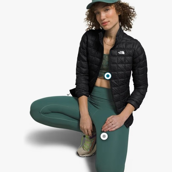 Women’s Northface Thermoball ECO 2.0 - Picture 3 of 11